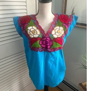 MEXICAN PEASANT BLOUSE Womens Blue Embroidered Bohemian Festival Summer *MEDIUM